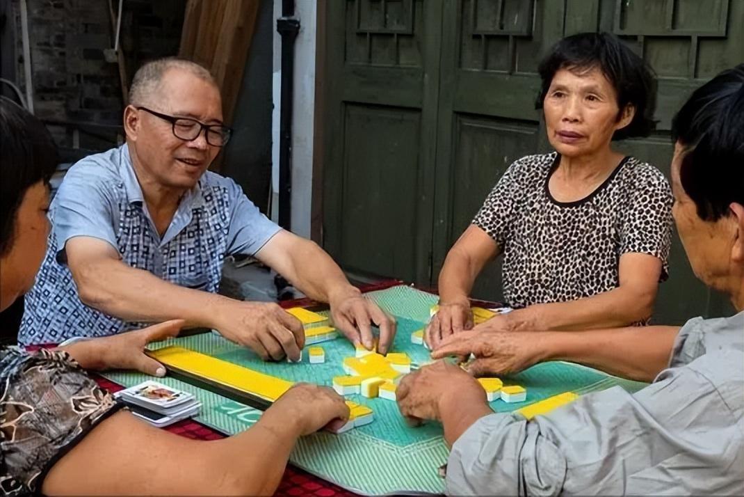 玩家必备教程！乐乐上海麻将确实真的有挂(怎么提手拿好牌)