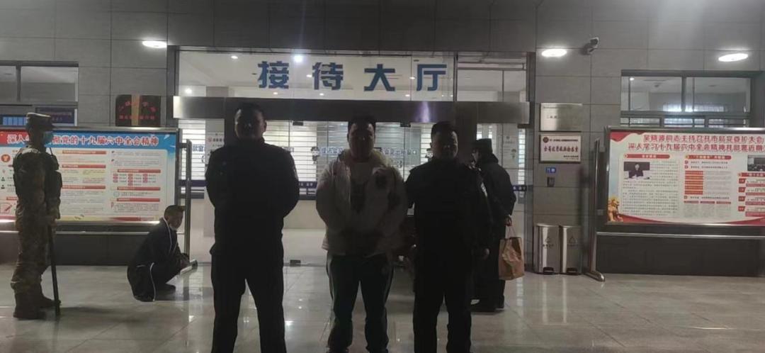 厉害了!打金花最常用出老千技巧视频_《爱问知识人 使用说明》