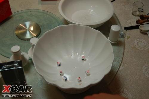 3分钟教你科普“杯碗里面的骰子要怎样提前知道—详细解说+新浪科技