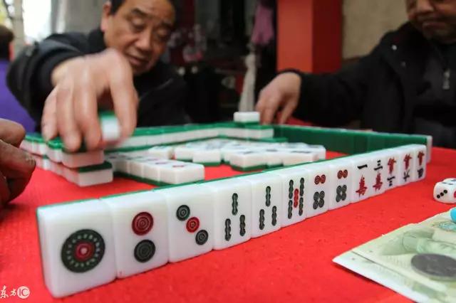 5分钟教会你“炸金花洗牌七招技巧大解密《新浪科技 讲解窍门》